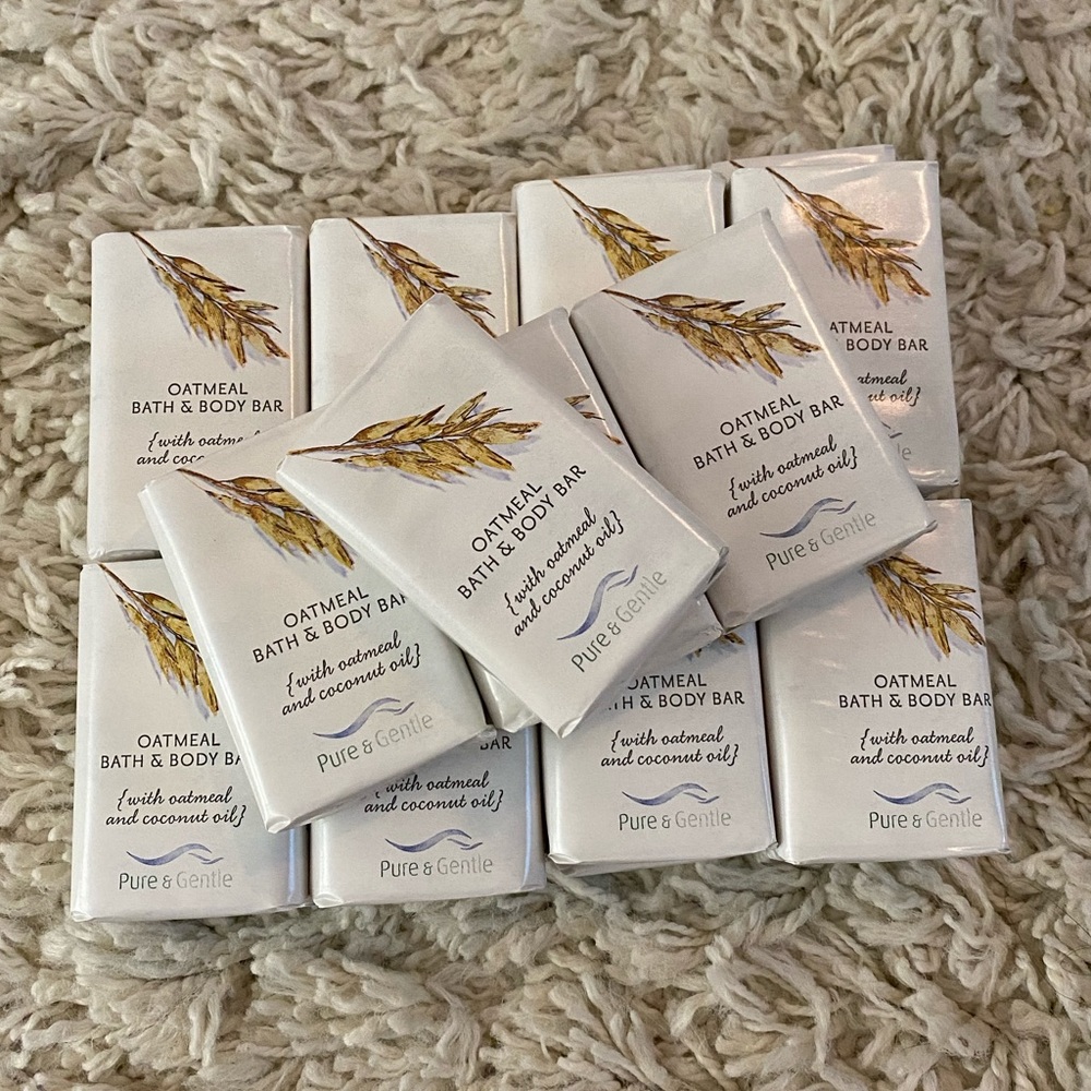 🌿 20 Oatmeal & Coconut Exfoliating Bar Soap